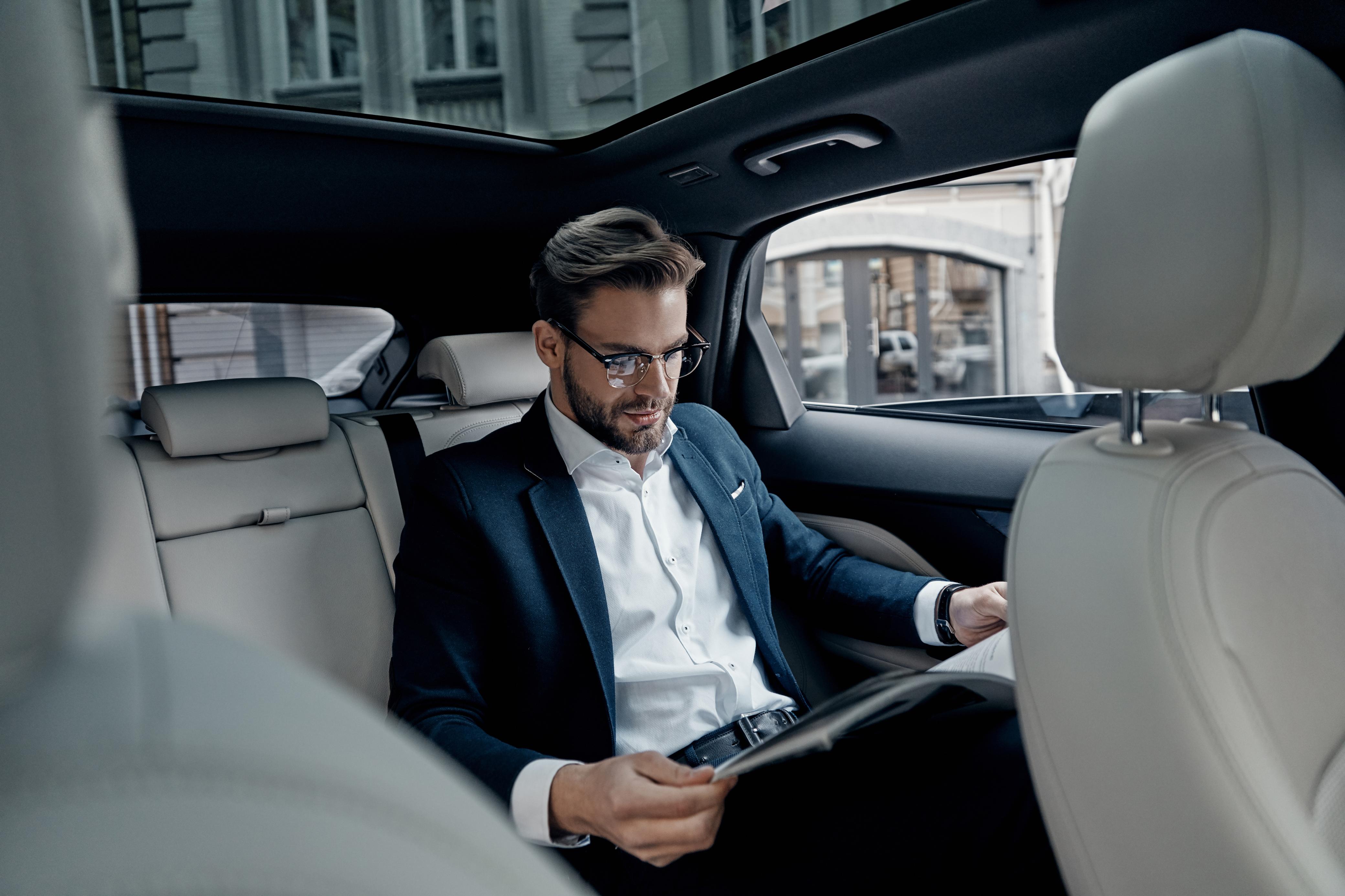 Transporte VIP para hoteles, aeropuertos y eventos